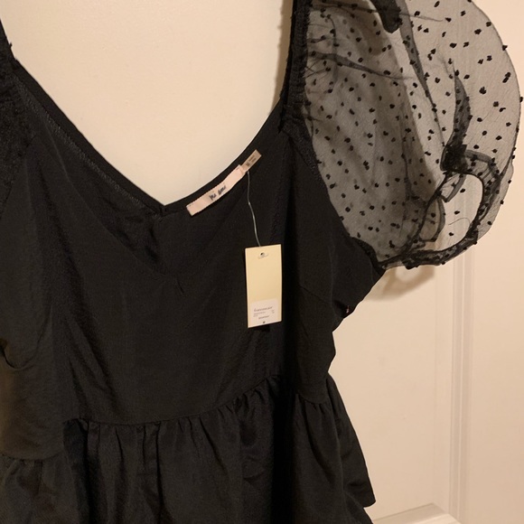 Francesca’s NWT top - Picture 2 of 4